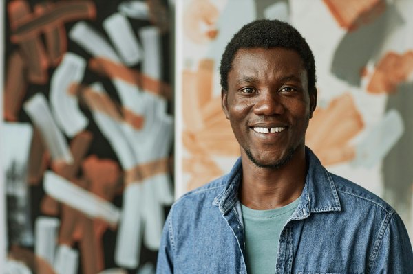 How to Select the Right Shade of Denim for Your Body Type?